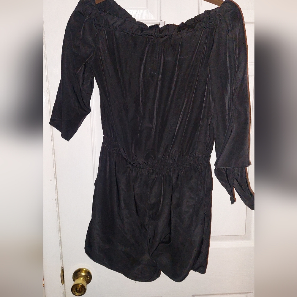 Black long sleeve fit